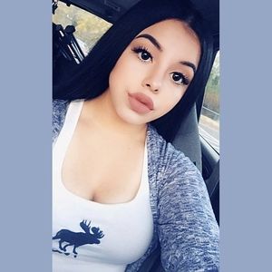 Meet your Posher, Jenalee